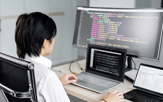 上海 api php源码,下载的php源码怎么运行呢？